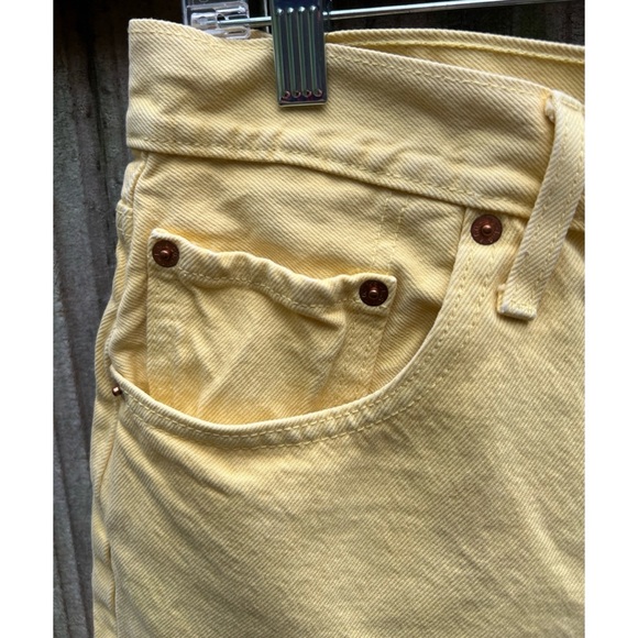 Levi's 501 Yellow Cut Off Jean Frayed Button fly Shorts 31 - Picture 3 of 9
